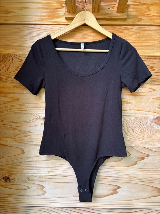 Z Supply Tops - Z Supply Black Scoop Neck Bodysuit Size Medium Cotton Blend